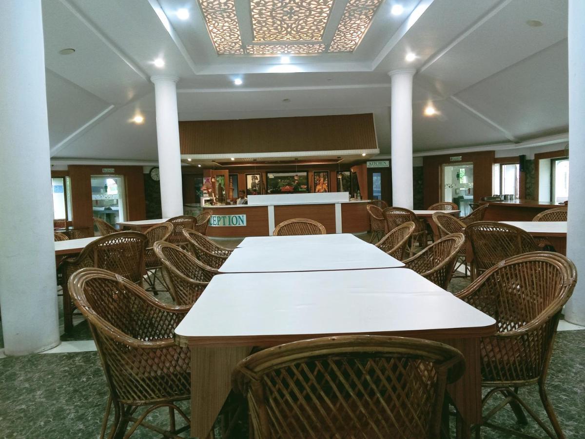 Ellora Heritage Resort Экстерьер фото