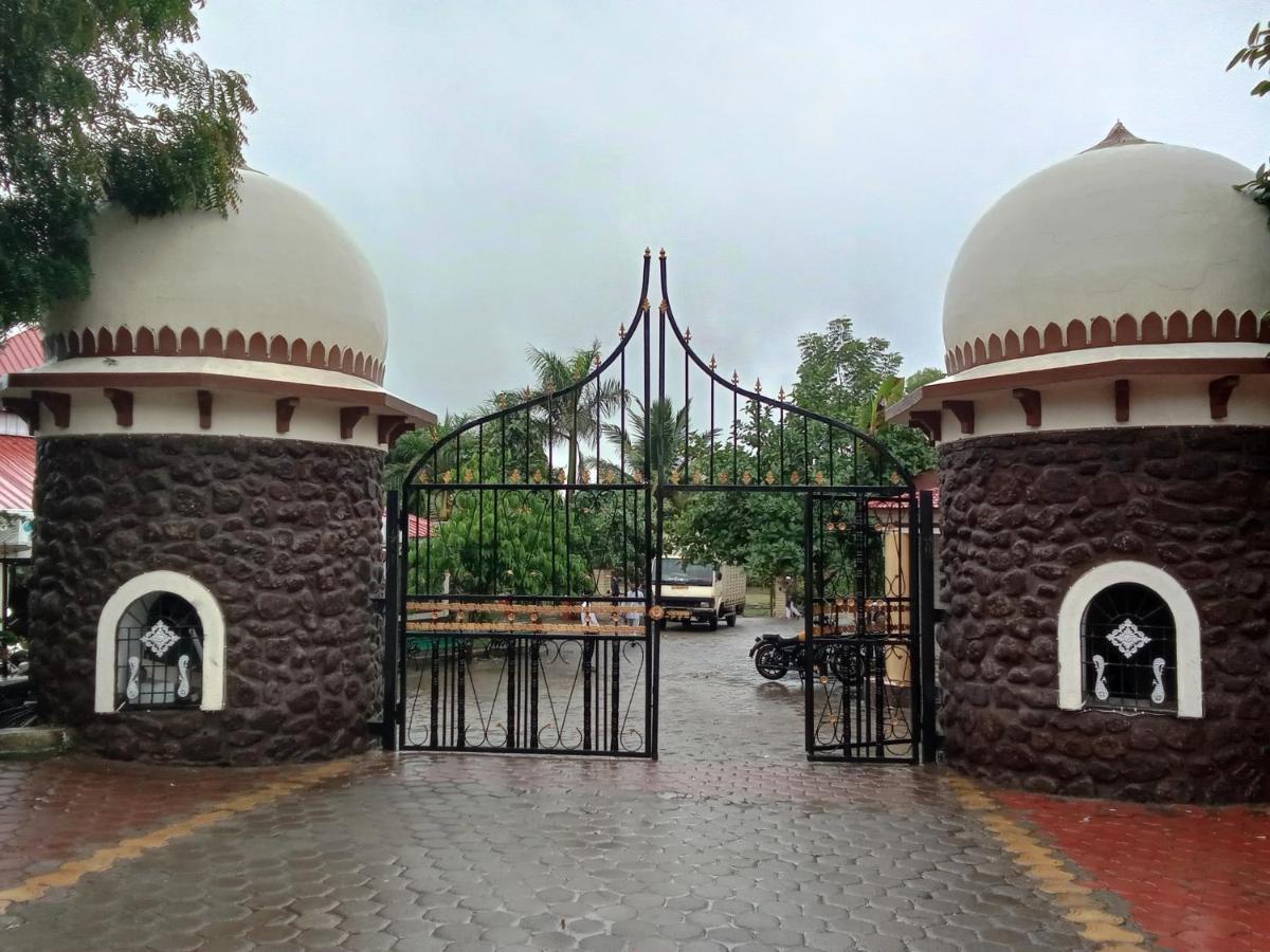 Ellora Heritage Resort Экстерьер фото