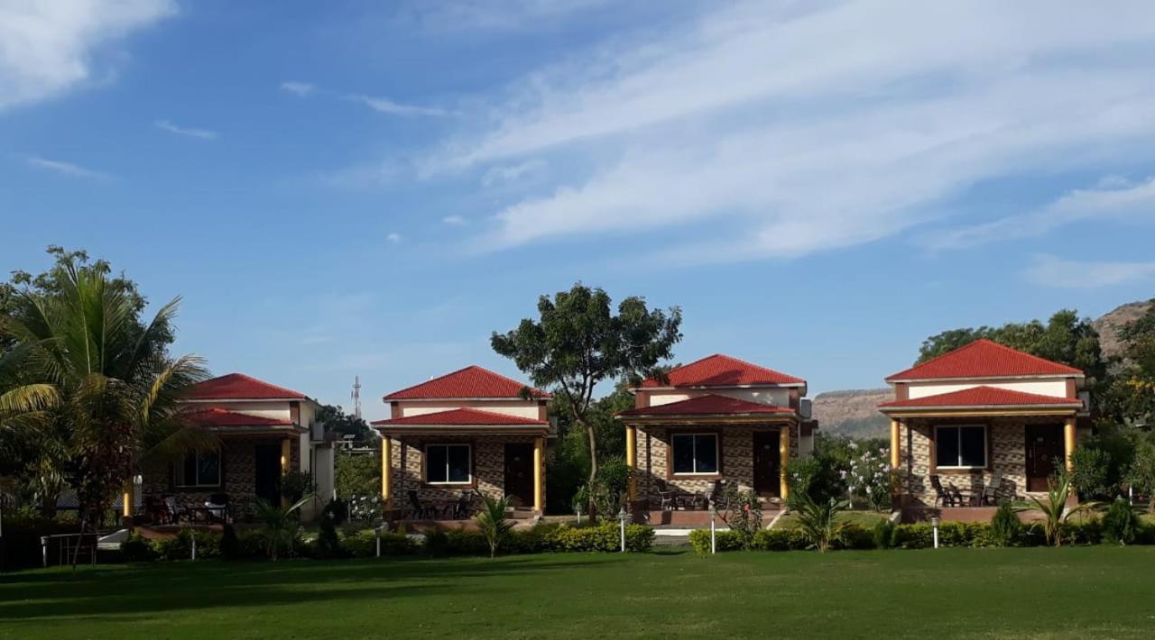 Ellora Heritage Resort Экстерьер фото