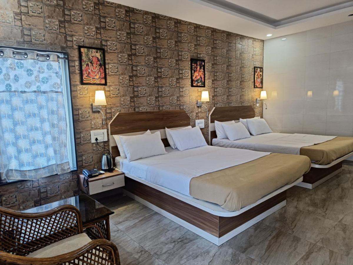 Ellora Heritage Resort Экстерьер фото