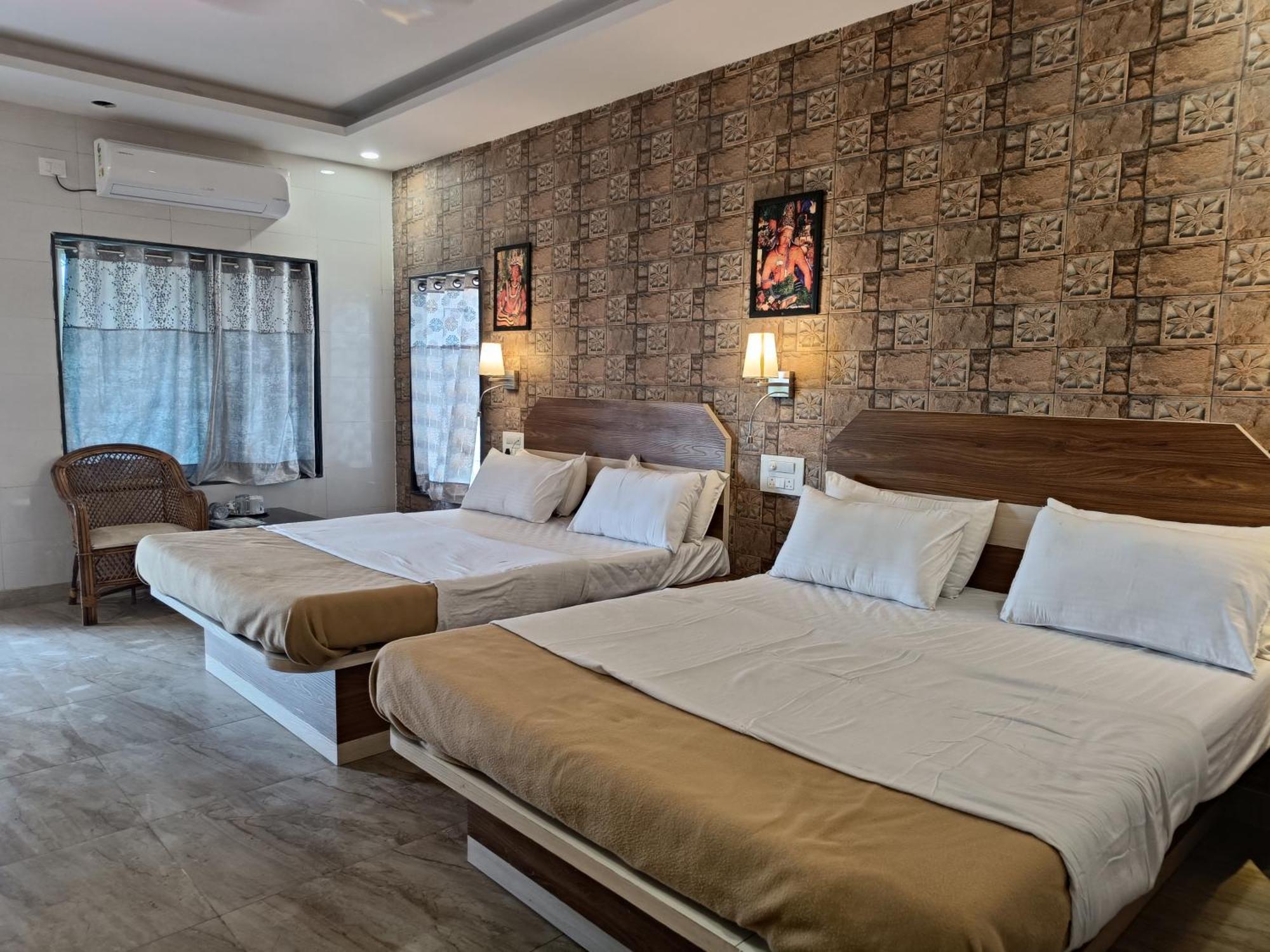 Ellora Heritage Resort Экстерьер фото