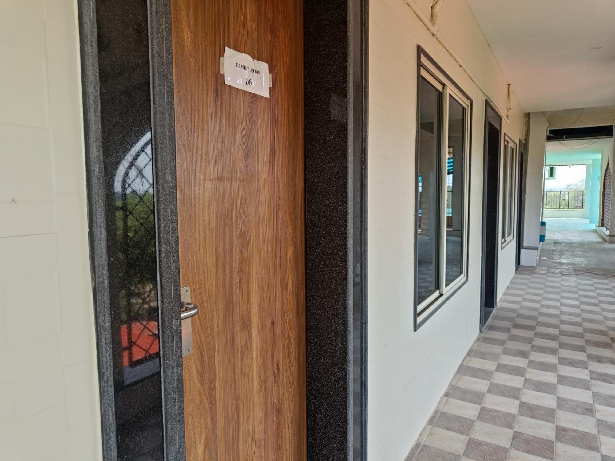 Ellora Heritage Resort Экстерьер фото