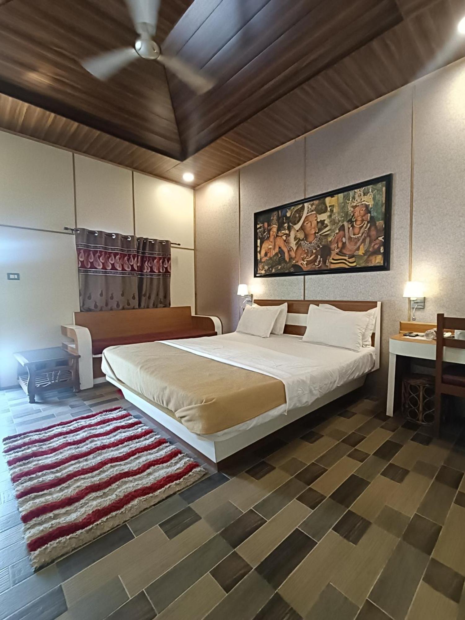 Ellora Heritage Resort Экстерьер фото